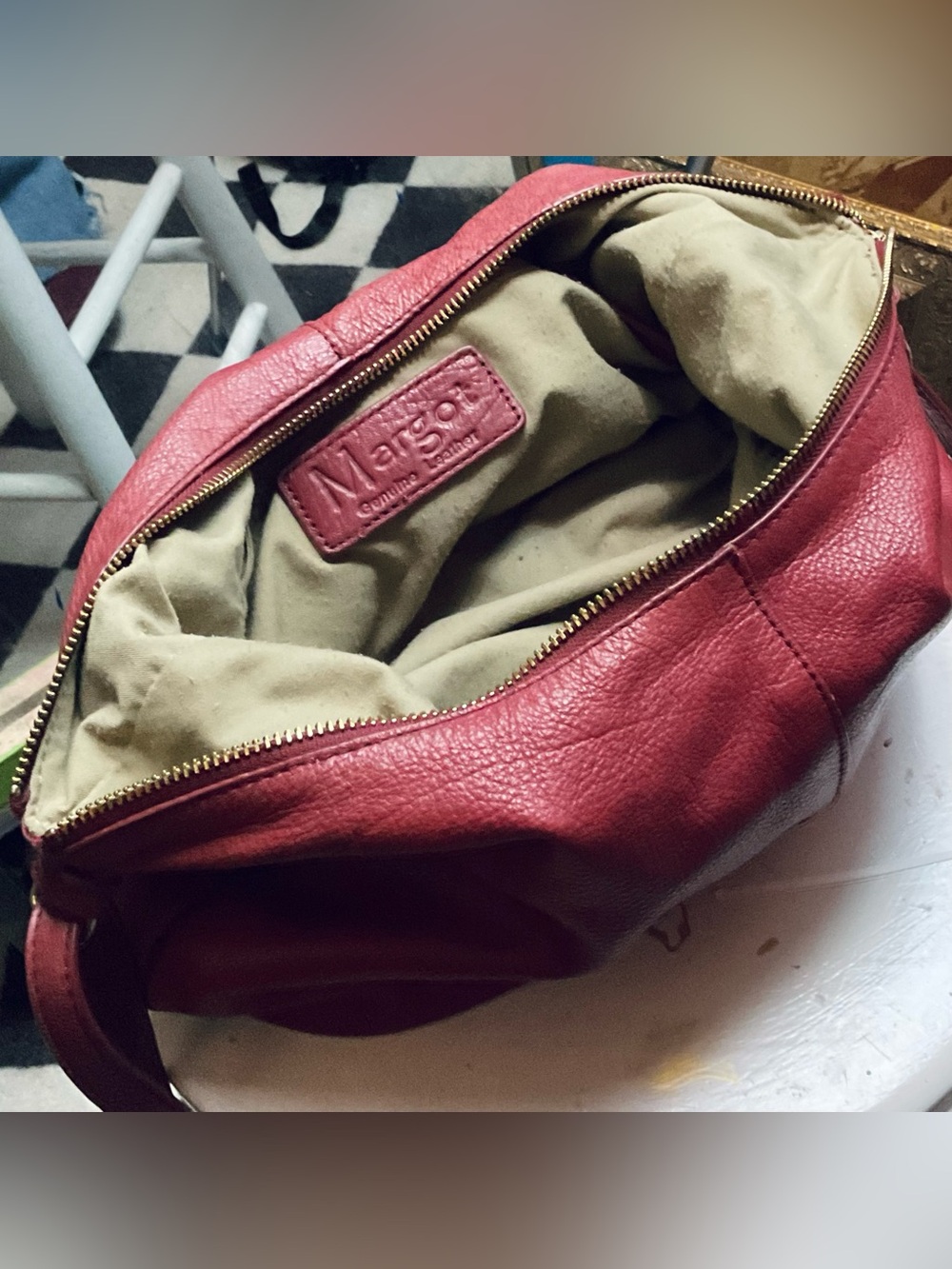 Margot Brand Burgundy Leather Shoulder Bag; IGUC - Picture 9 of 12